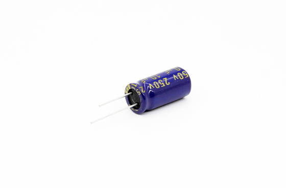 低いESRのアルミニウム電気分解コンデンサー10uf250v 8x16mm
