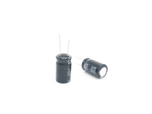 SMR 220UF 50Vの放射状アルミニウム電気分解コンデンサー10X17MM