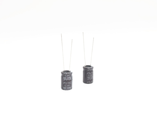 電子バラスト放射状の電気分解コンデンサー10UF250V 10X16MM
