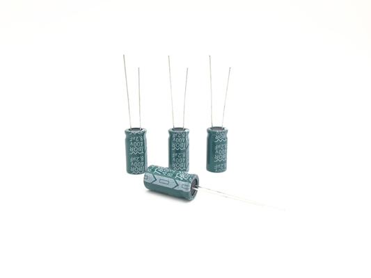緑の放射状の電気分解コンデンサー8.2UF400V 10X20mm TW BOR