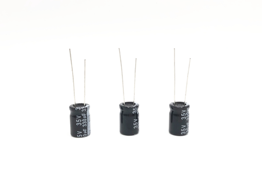 TW BORのミニチュア コンデンサー330UF35V 10X15mmの放射状の電気分解コンデンサー