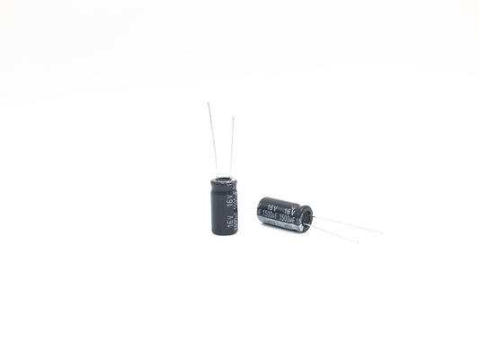 ミニチュア放射状アルミニウム電気分解コンデンサー1500UF 16V