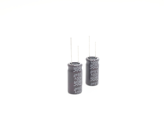 非常に長い生命コンデンサー5.6UF 400Vの放射状の鉛の電気分解コンデンサー5000時間の