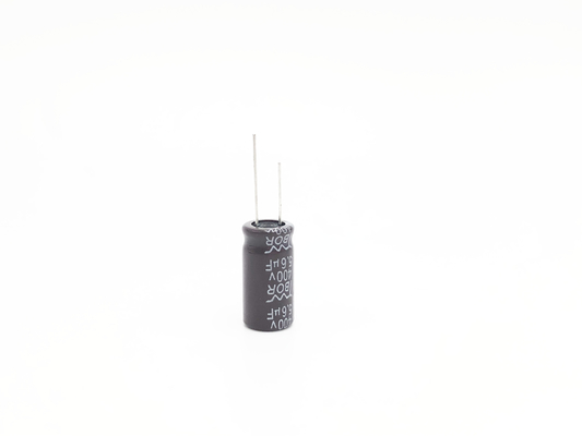 非常に長い生命コンデンサー5.6UF 400Vの放射状の鉛の電気分解コンデンサー5000時間の