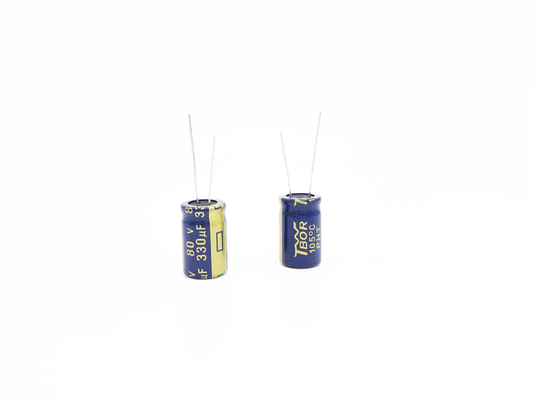 青い330UF 80Vのアルミニウム電気分解コンデンサー13X20mm長い生命10000時間の