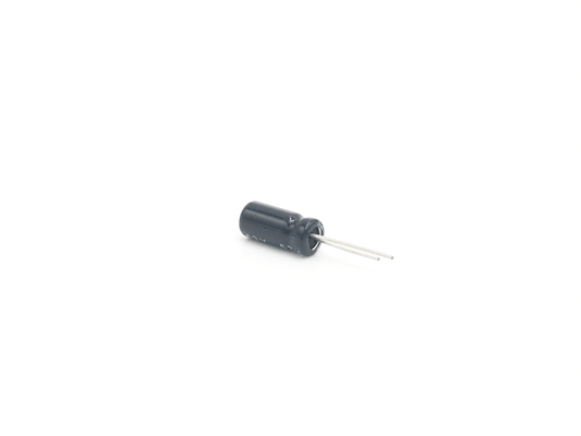 5x11mm 1UF 63Vの放射状の電気分解コンデンサー高温回路