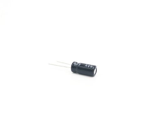 5x11mm 1UF 63Vの放射状の電気分解コンデンサー高温回路