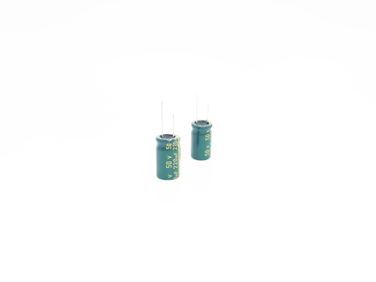 PHR 220UF 50VのLEDライトのための高周波アルミニウム電気分解コンデンサー