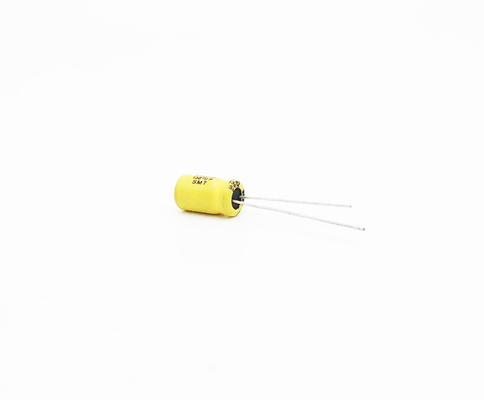 56UF35V SMTの電気分解コンデンサー6.3x11mmの高温電気分解コンデンサー