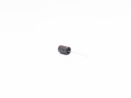 エネルギー保管ランプのための広い温度22X35MM 10uf 250vのコンデンサー