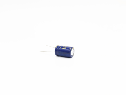 16x20MMの470UF80V放射状の電気分解コンデンサー