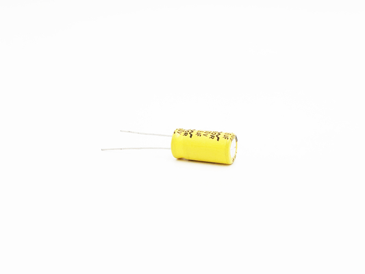 56UF 63V 8X12MM LEDライト コンデンサーの広い温度ISO9001