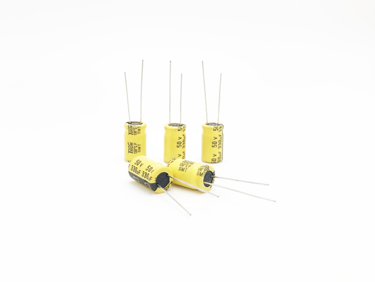 13x20mm LEDライト コンデンサー コンデンサー2000時間の330UF 50Vの