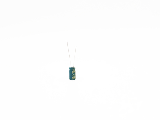 8x12MM 4.7UF250V LEDライトのための低いESRの電気分解コンデンサー