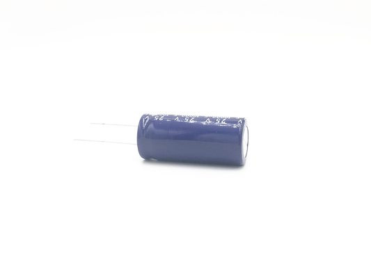 HF低いESR 1000UF25Vのミニチュア コンデンサー10x17mm